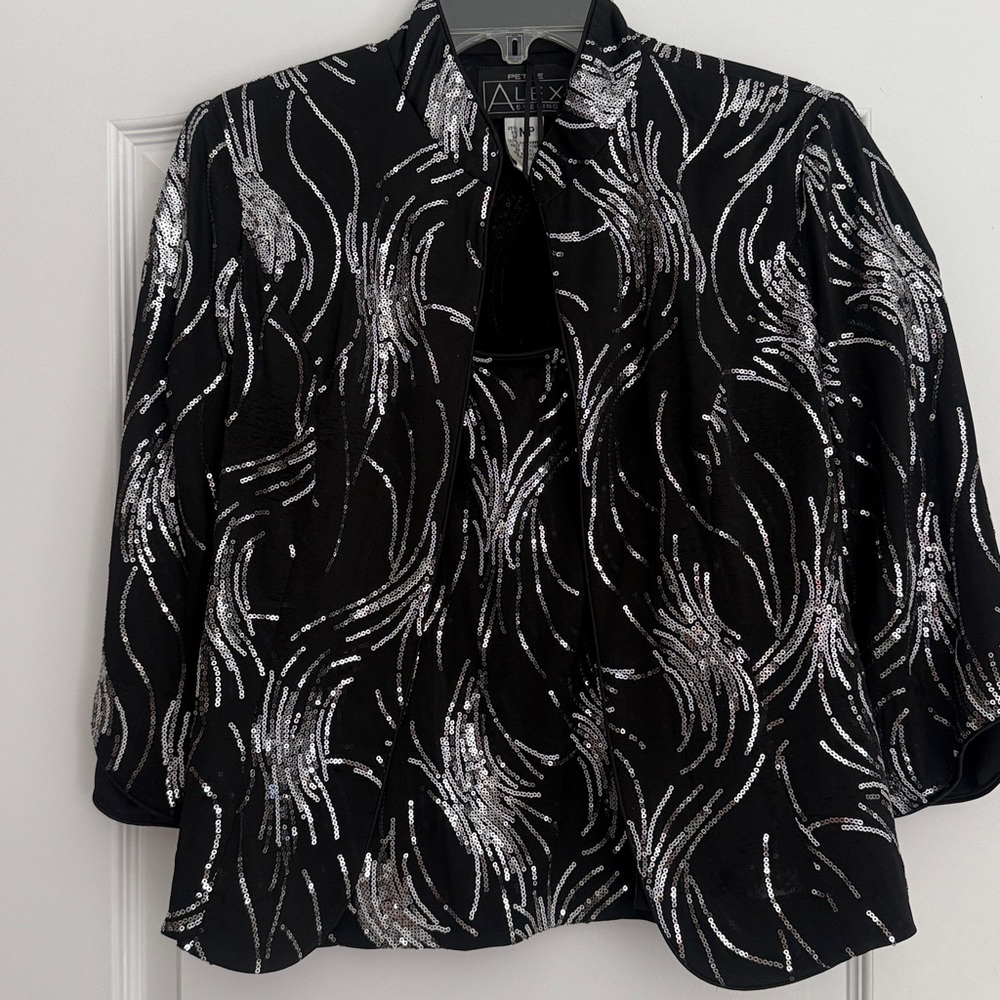 Alex Evenings Black and Silver Sequin 2 piece set, Size Medium Petite